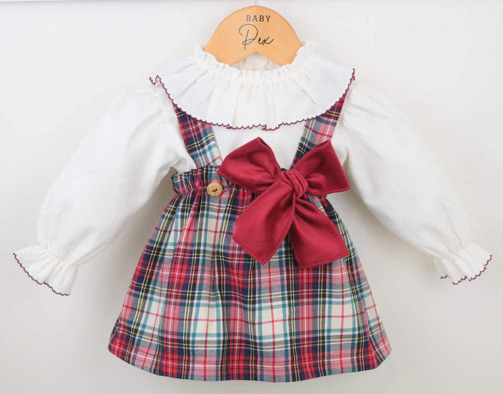 Tartan Pinnie Outfit