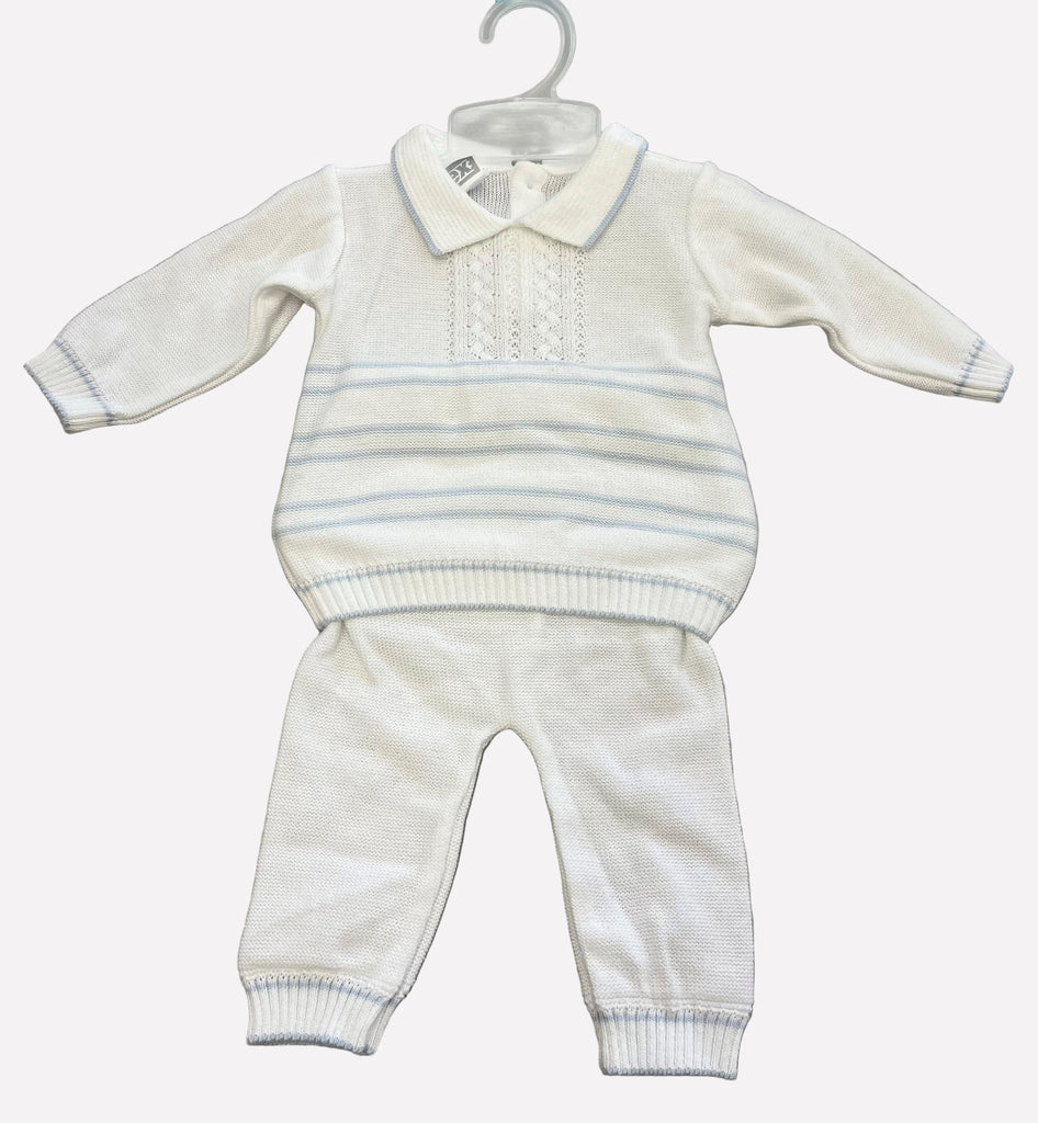 White knitted suit
